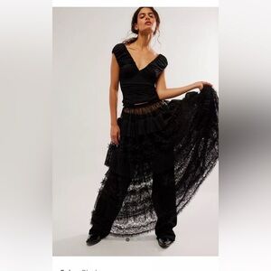 FREE PEOPLE Turn It Up Half Slip Maxi Tulle Skirt Black Size Small New with tag